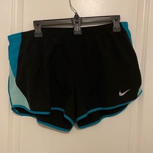 Nike womens running short 3”